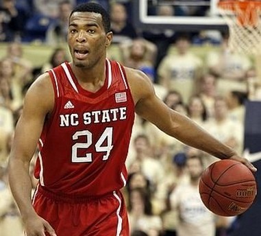 赛充满了悬 赛充满了悬