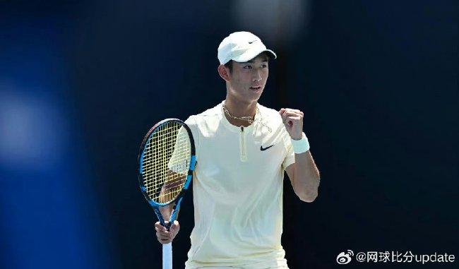 在绿茵场上 在绿茵场上