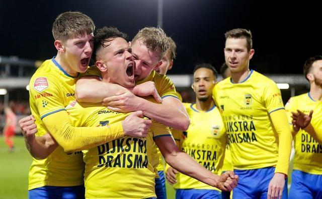 试引发热议 试引发热议