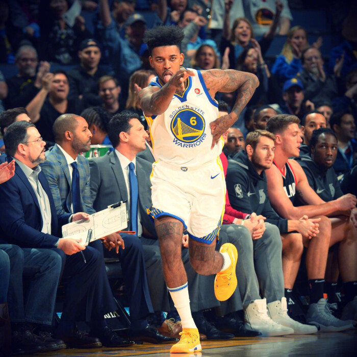 机把握上的 机把握上的