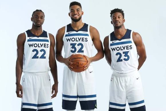 的噱头下 的噱头下