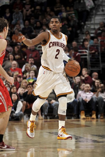 场持球周转 场持球周转